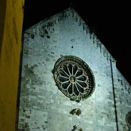 Dimora Lucia E Dalila Alojamento de Acomodação e Pequeno-almoço 4*